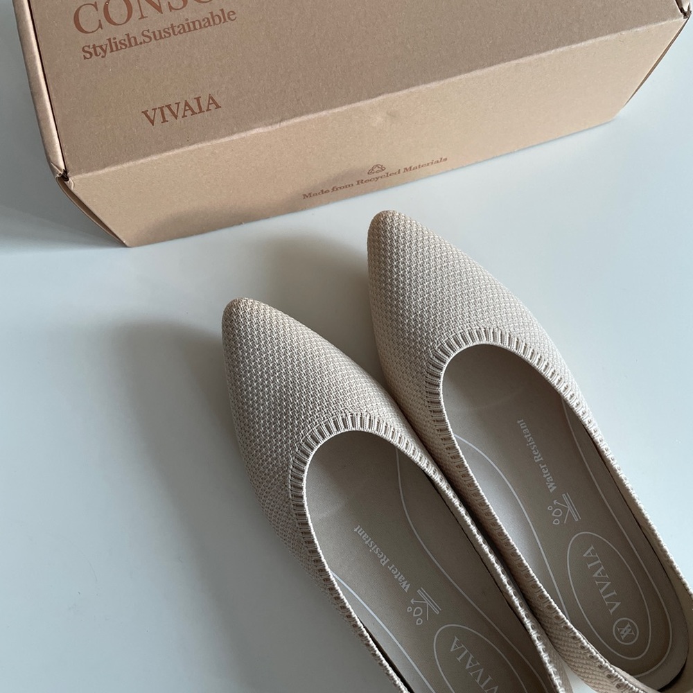 VIVAIA Pointed-Toe Water Repellent Ballet Flats (Aria 5°)